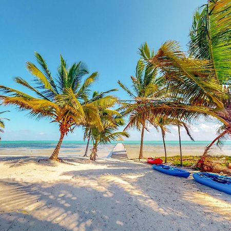 Blue Water Beach Villas San Pedro  Exteriér fotografie