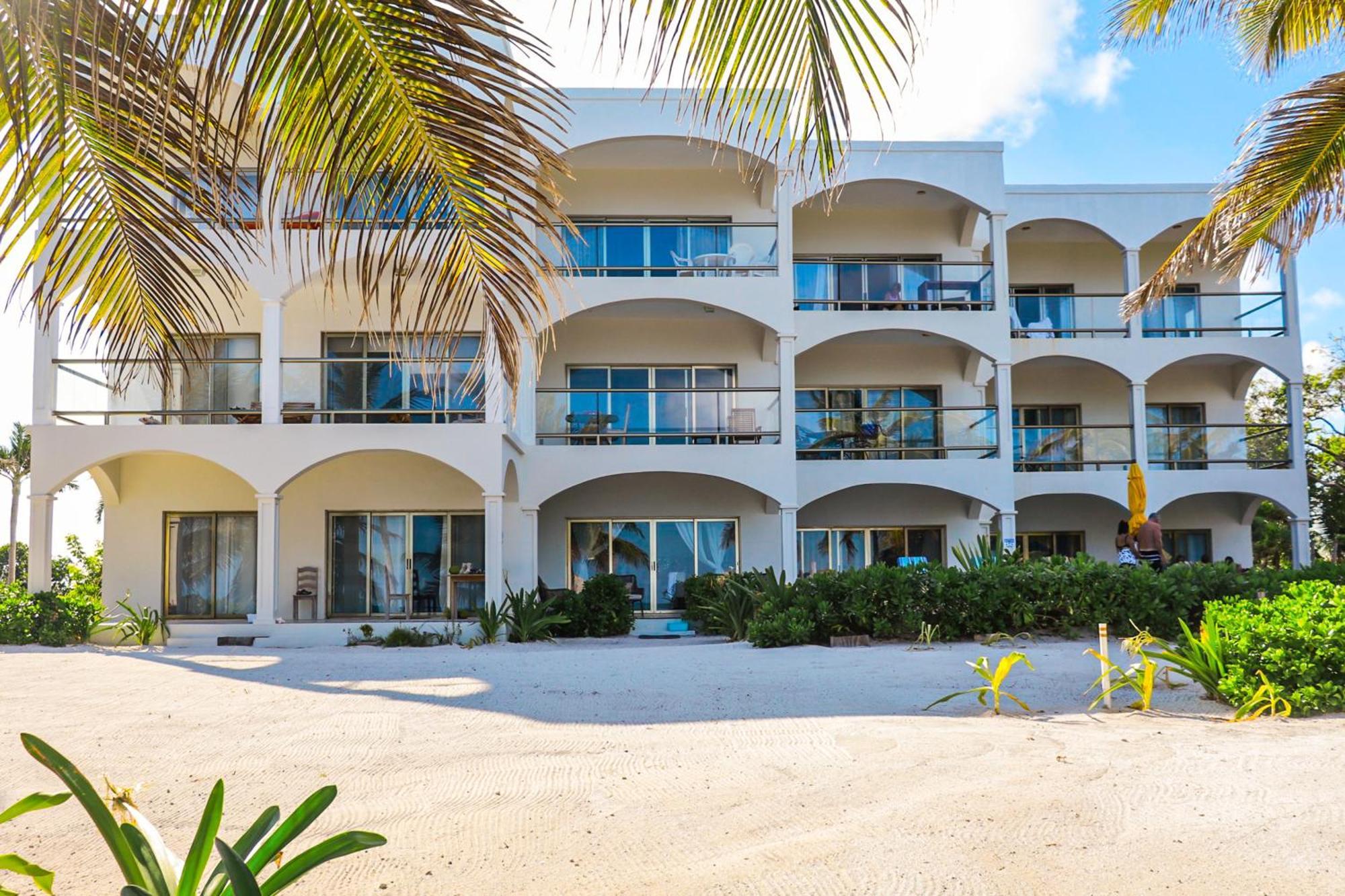 Blue Water Beach Villas San Pedro  Pokoj fotografie
