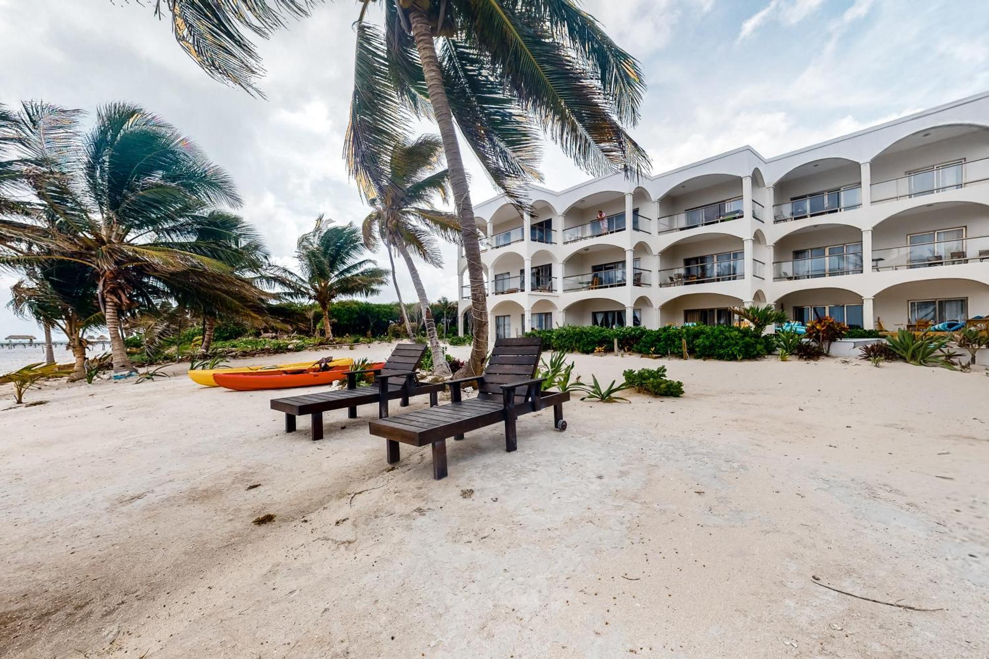 Blue Water Beach Villas San Pedro  Pokoj fotografie
