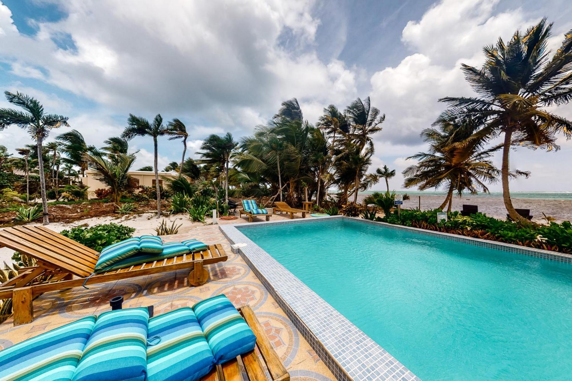Blue Water Beach Villas San Pedro  Pokoj fotografie