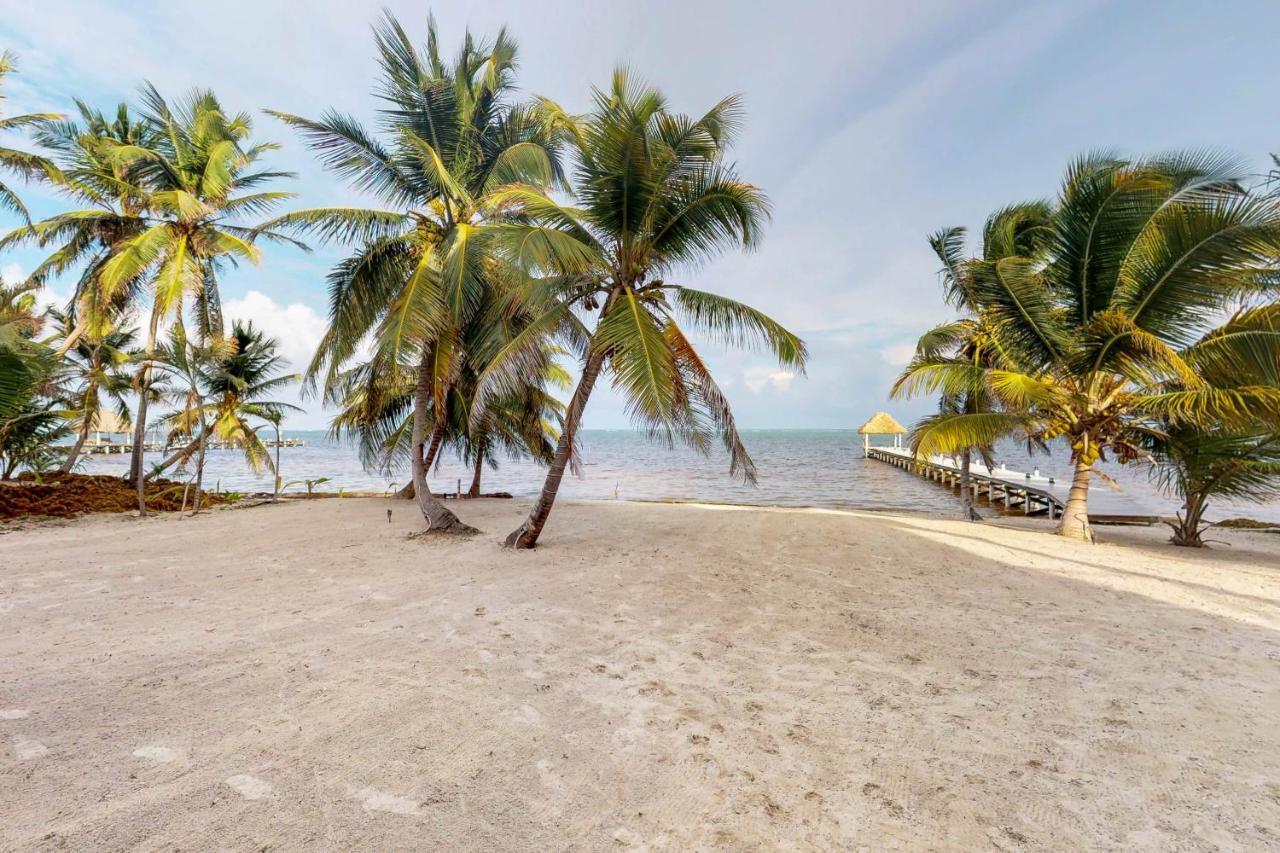 Blue Water Beach Villas San Pedro  Exteriér fotografie