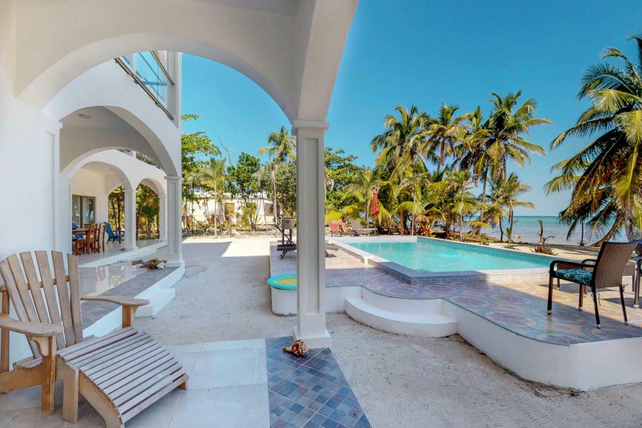Blue Water Beach Villas San Pedro  Pokoj fotografie